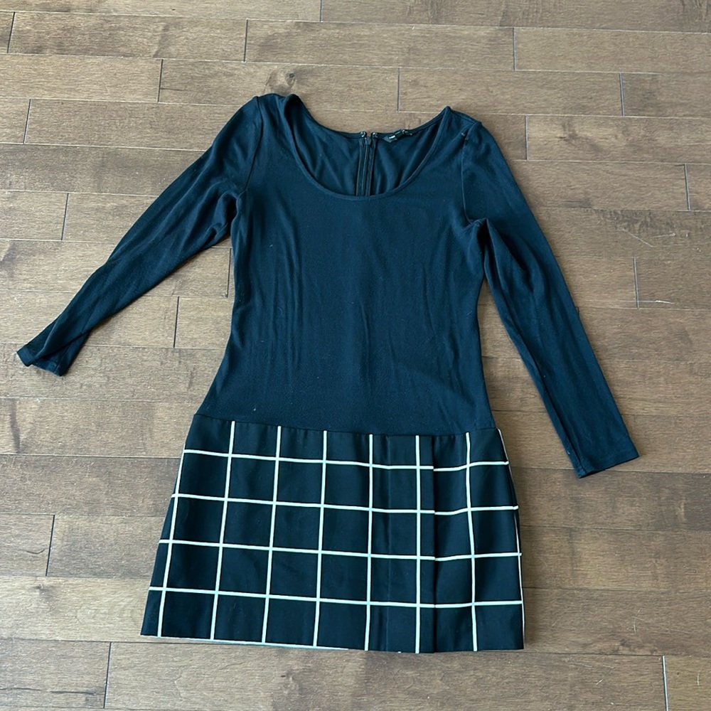 Banana Republic Long sleeve dress